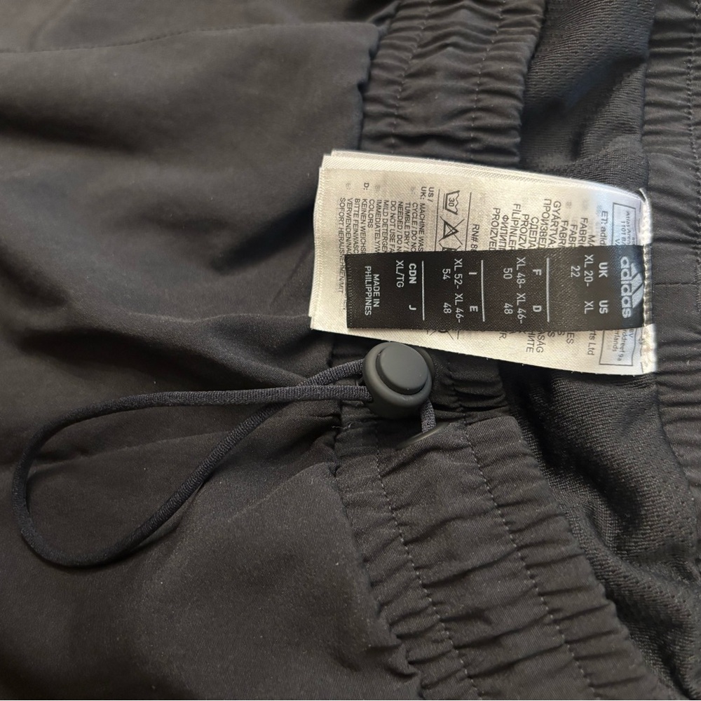Adidas Black Woven Shorts - Picture 4 of 7